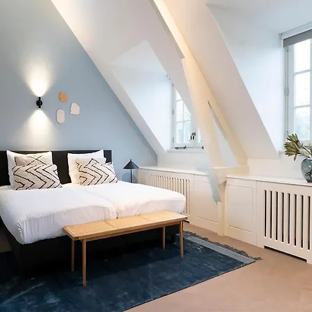 Boutique - Book Via 'bloemendaal Collection'